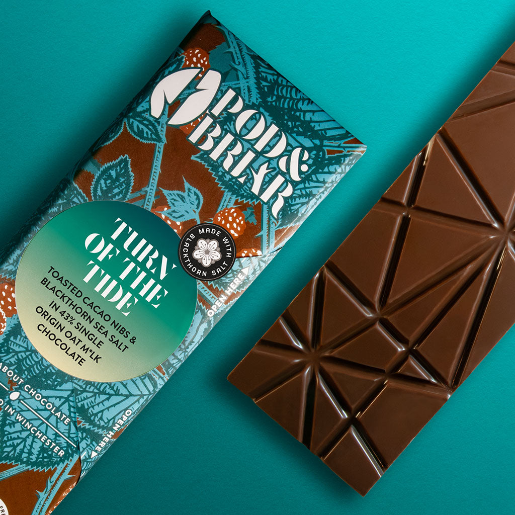 Toasted cacao nibs & sea salt oat m*lk chocolate bar 95g